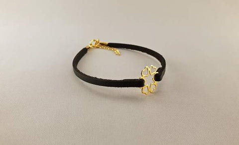 Collar y Pulsera de cuero - SEIS CORAZONES